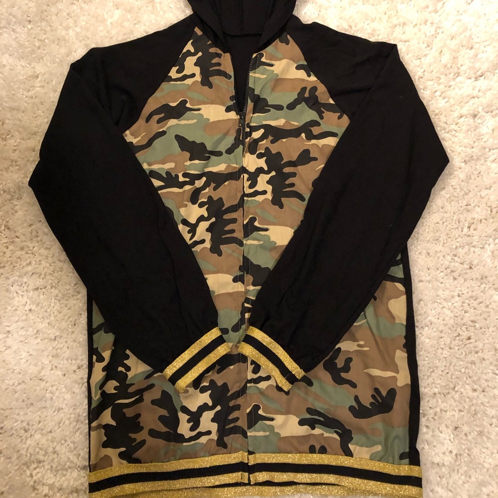 Camouflage jacket with hoodie